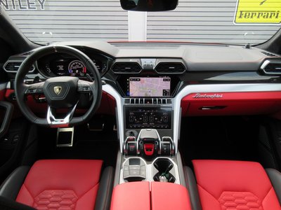 صورة 14 لـ 2019 Lamborghini URUS