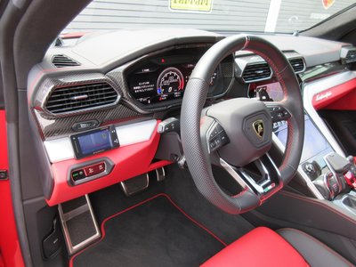 صورة 35 لـ 2019 Lamborghini URUS