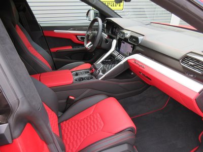 صورة 4 لـ 2019 Lamborghini URUS