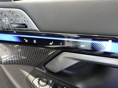 2025 BMW I5 TOURING photo 33