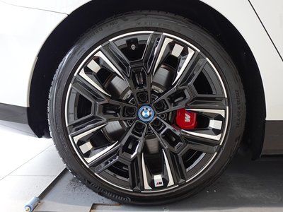 2025 BMW I5 TOURING photo 15