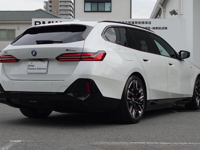 2025 BMW I5 TOURING photo 10
