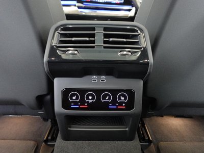 2025 BMW I5 TOURING photo 30