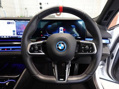 2025 BMW I5 TOURING photo 39