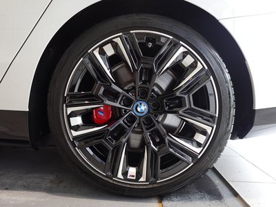 2025 BMW I5 TOURING photo 16