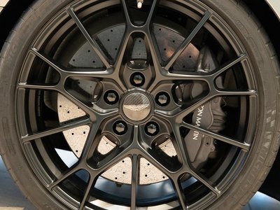 2019 Aston Martin RAPIDE 缩略图 24