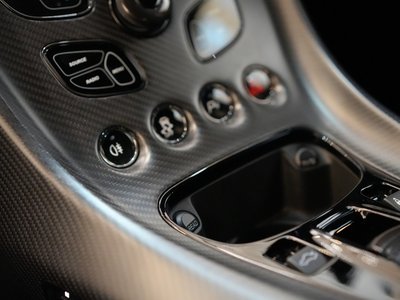 2019 Aston Martin RAPIDE 缩略图 39