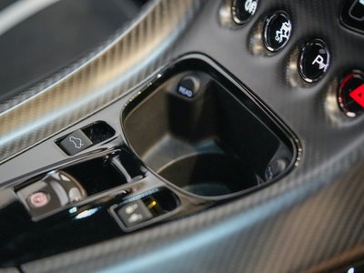 2019 Aston Martin RAPIDE 缩略图 41