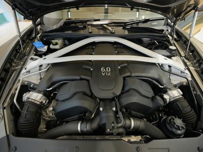 2019 Aston Martin RAPIDE 缩略图 12