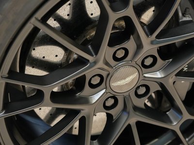 2019 Aston Martin RAPIDE 缩略图 13