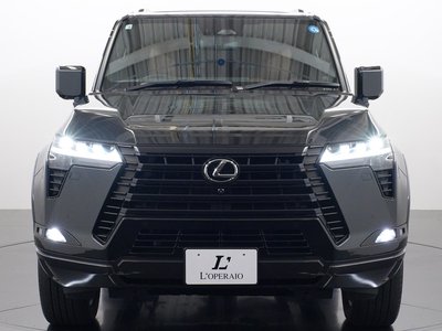 2026 Lexus GX photo 16