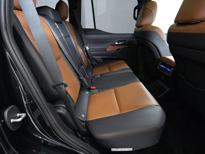 2026 Lexus GX thumbnail 38