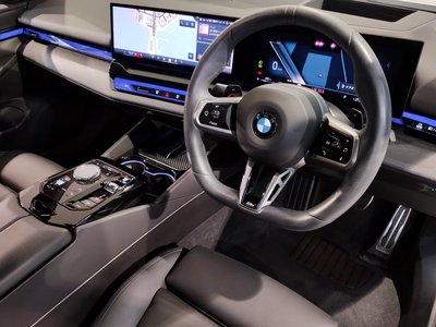 2024 BMW 5 SERIES 照片 13