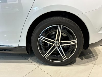 2023 Mercedes-BENZ EQE photo 10