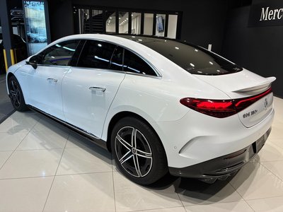 2023 Mercedes-BENZ EQE photo 7