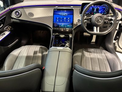 2023 Mercedes-BENZ EQE photo 16
