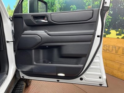 صورة 36 لـ 2025 Toyota LAND CRUISER 250