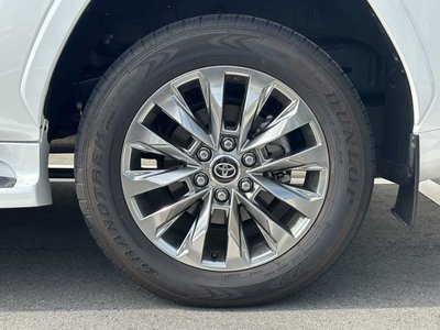 2023 Toyota LAND CRUISER 300 thumbnail 50