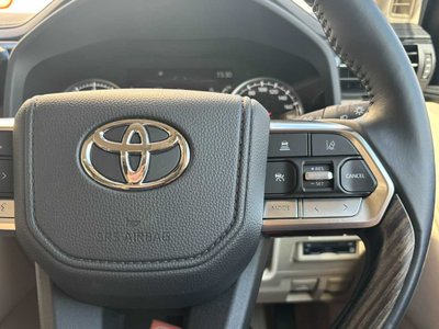 2023 Toyota LAND CRUISER 300 photo 9
