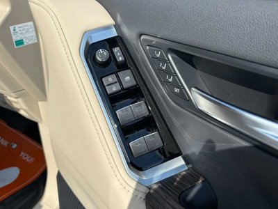 2023 Toyota LAND CRUISER 300 thumbnail 35