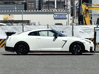 صورة 9 لـ 2017 Nissan GT-R