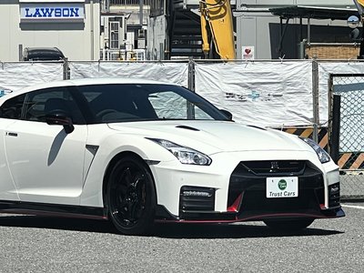 صورة 16 لـ 2017 Nissan GT-R