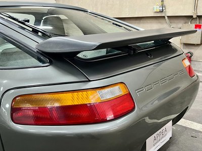 1987 Porsche 928 照片 15