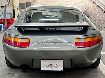 1987 Porsche 928 照片 6