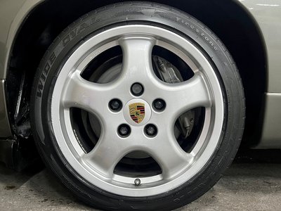 1987 Porsche 928 照片 27