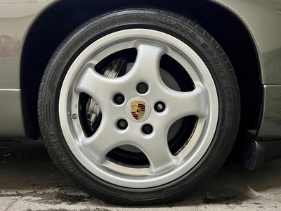 1987 Porsche 928 照片 7