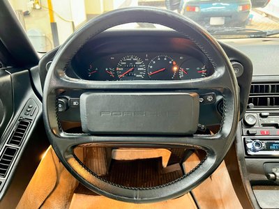 1987 Porsche 928 照片 8