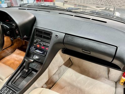 1987 Porsche 928 照片 46