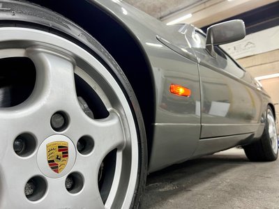 1987 Porsche 928 照片 29