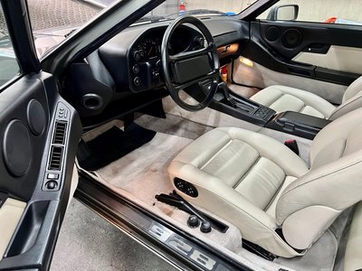 1987 Porsche 928 照片 32