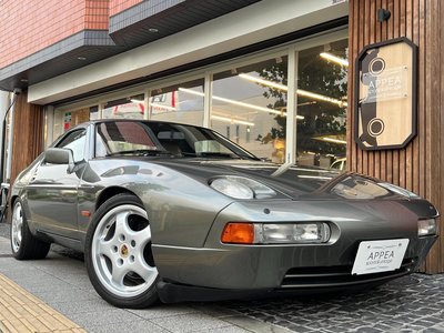 1987 Porsche 928 照片 1