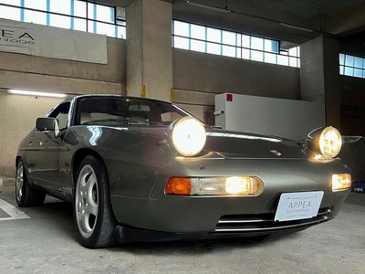 1987 Porsche 928 照片 21