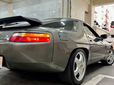 1987 Porsche 928 照片 51