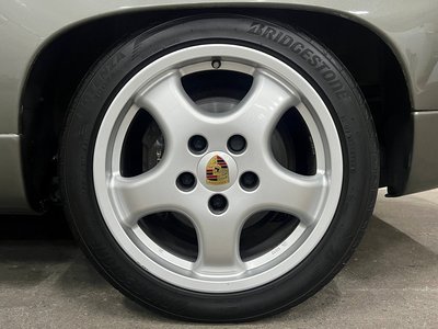 1987 Porsche 928 照片 28