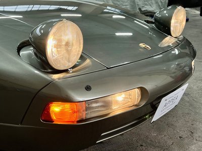 1987 Porsche 928 照片 13