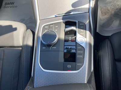 2025 BMW 3 SERIES TOURING thumbnail 32