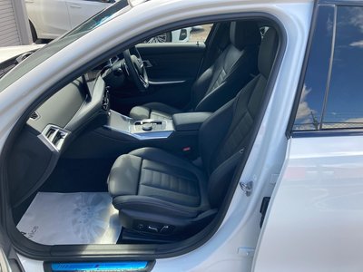 2025 BMW 3 SERIES TOURING photo 16