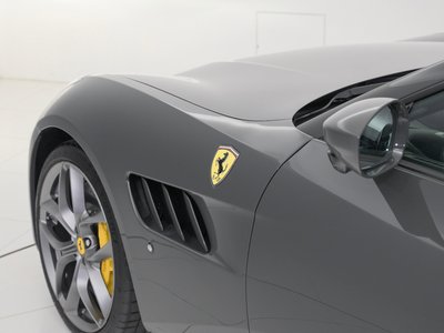 2019 Ferrari GTC4 LUSSO — фото 15