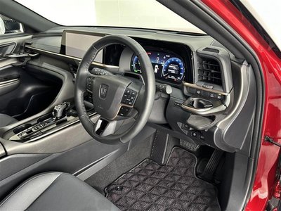 2025 Toyota CROWN SPORT photo 6