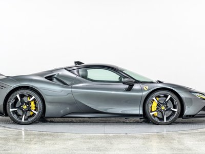 2022 Ferrari SF90 STRADALE — фото 33