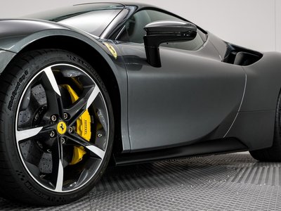 2022 Ferrari SF90 STRADALE — фото 25