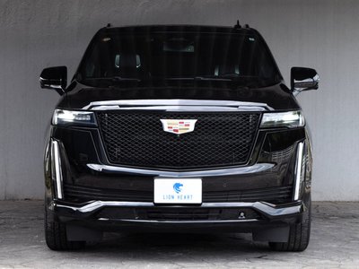 2022 Cadillac ESCALADE thumbnail 3