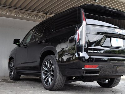 2022 Cadillac ESCALADE thumbnail 42