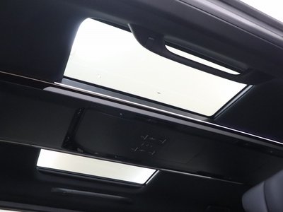 2026 Toyota ALPHARD — фото 5