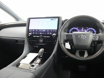 2026 Toyota ALPHARD — фото 2