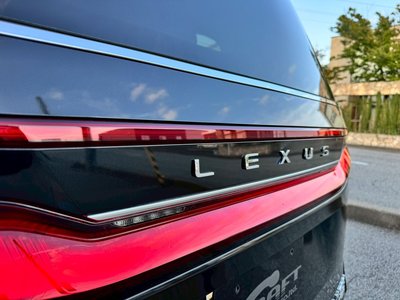 صورة 17 لـ 2024 Lexus LM